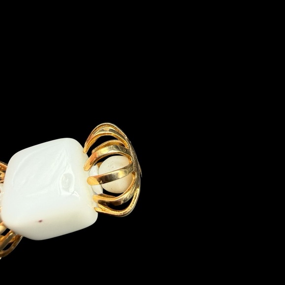 Vintage Napier Signed Asian Buddha Art Milk Glass Lantern Charm Bracelet MCM - Picture 12 of 14